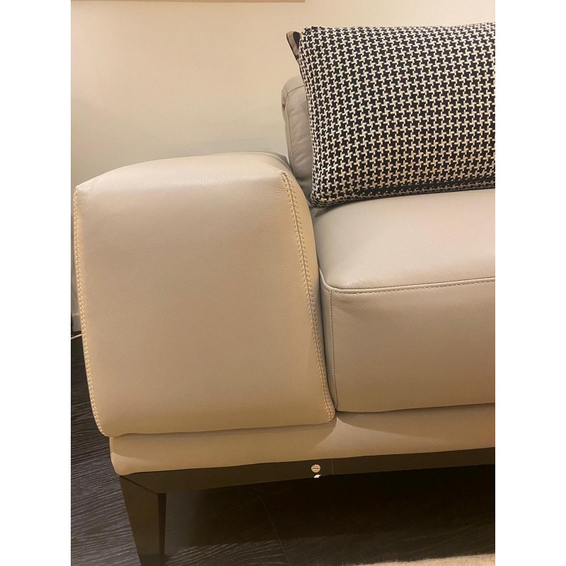 Sofa Borghese en piel de Natuzzi Italia